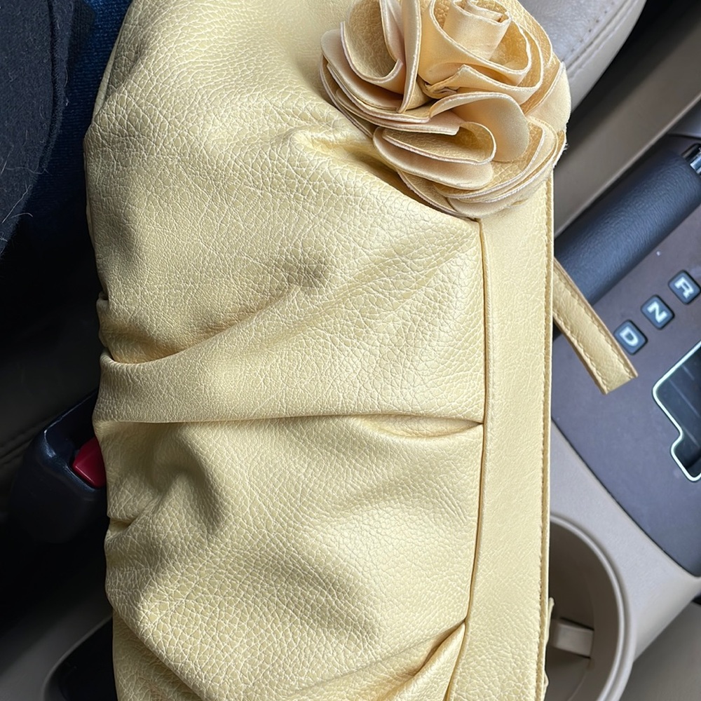 $4/$25 NYC wristlet